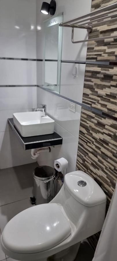 クスコ Residencial Quinonesアパートホテル エクステリア 写真